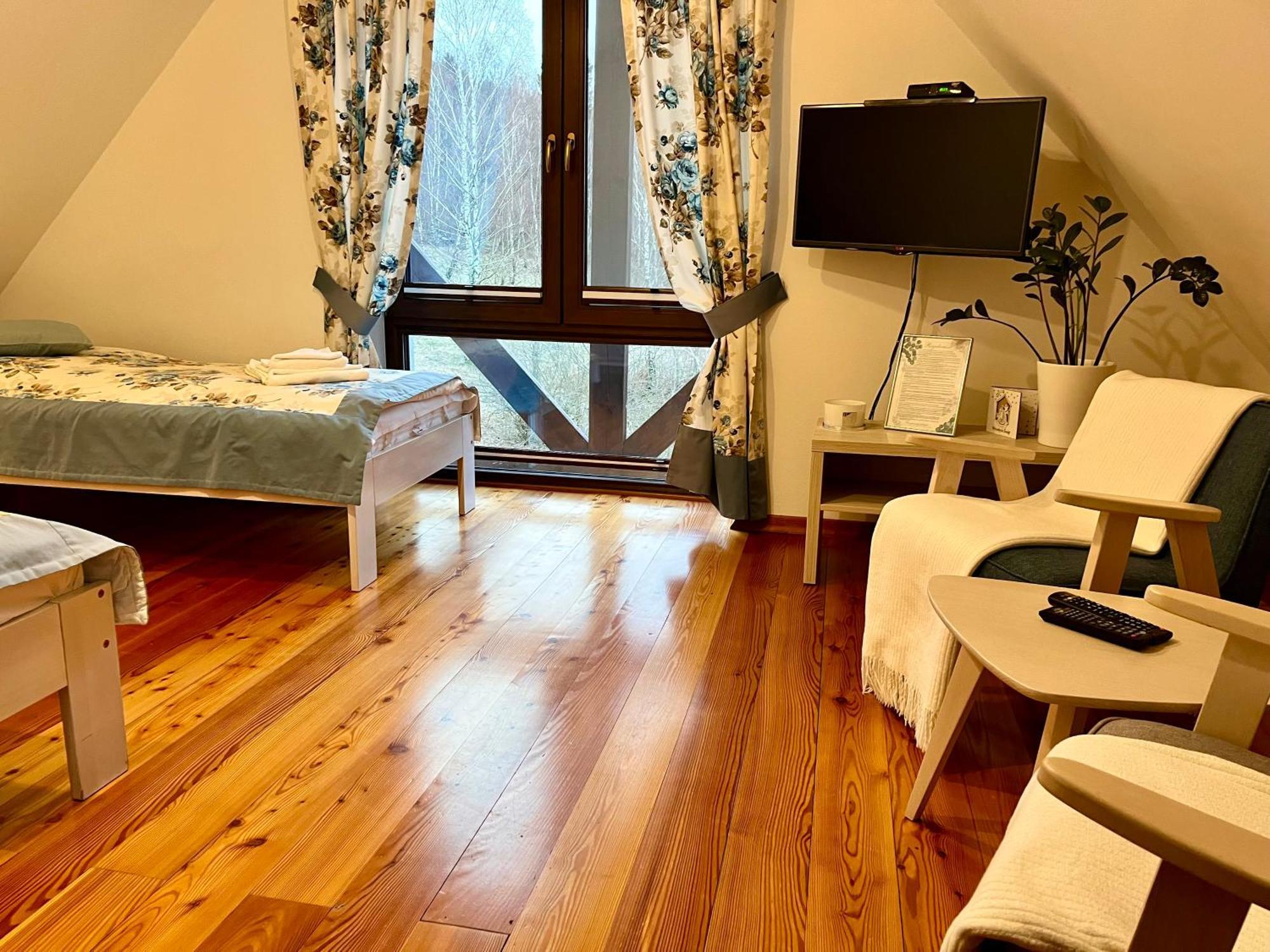 Apartamety I Pokoje Goscinne Na Jaskolczej Świeradów-Zdrój 外观 照片